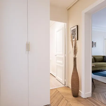 B1g 4pers-champs-elysees-wagram-arcdetriomphe-ac Apartment